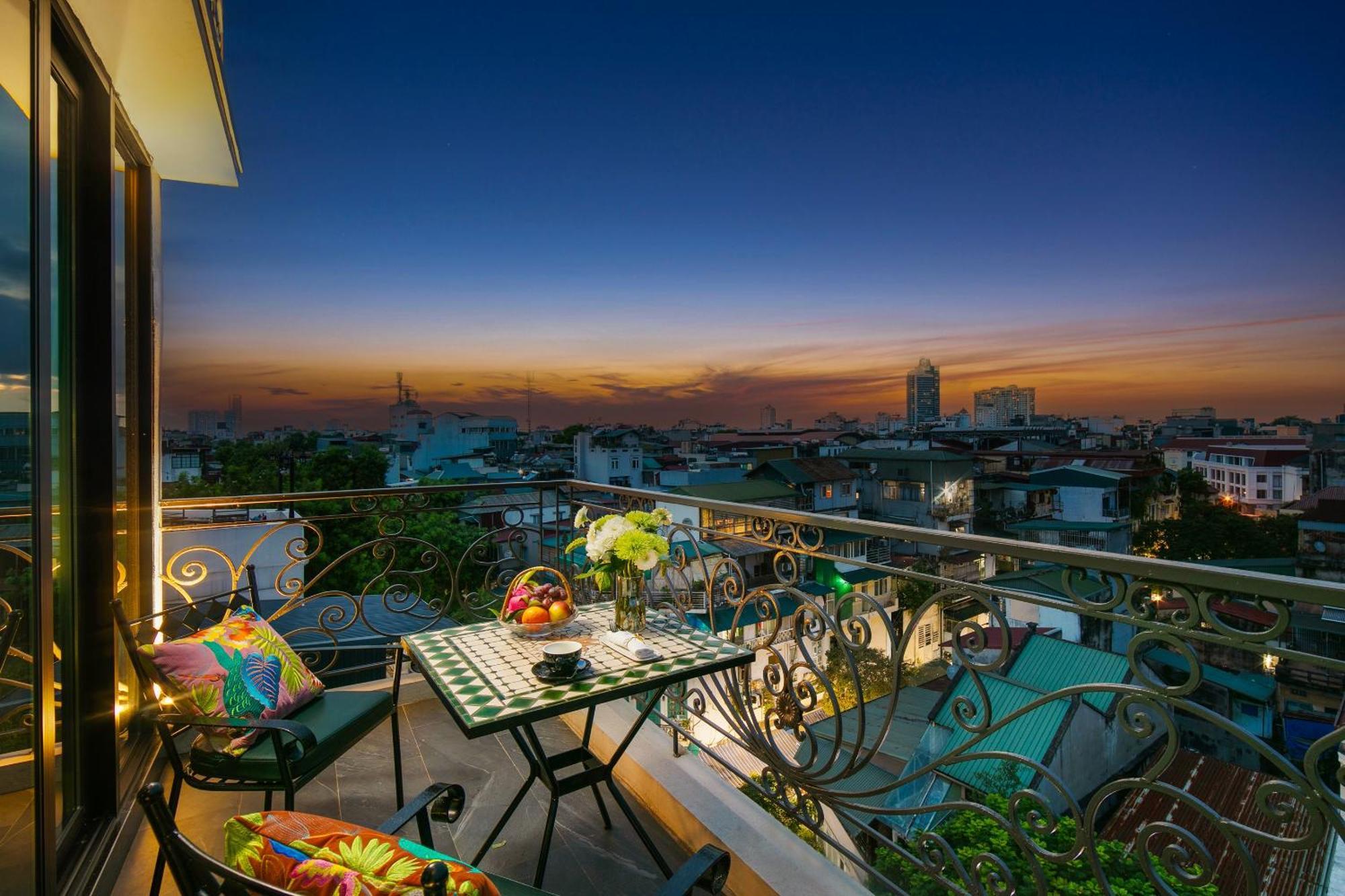 Aurora Central Hanoi Hotel Hanói Exterior foto